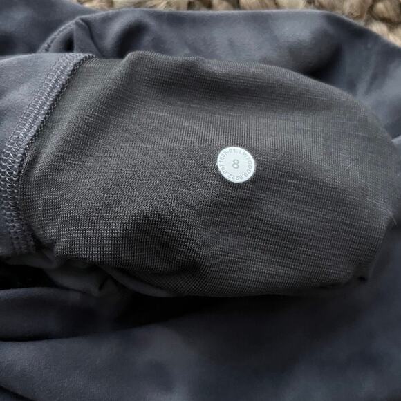 Lululemon Align High-Rise Short 8” Diamond Dye Grey Size 8 EUC - Picture 6 of 7
